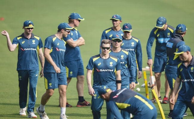 भारत को हराने के लिए वानखेड़े की पिच पर रात में ऑस्ट्रेलियाई कोच ने तान दिया तंबू