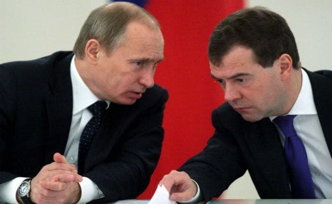 रूस : पुतिन के सुधारों के ऐलान के बाद मेदवेदेव मंत्रिमंडल का इस्तीफा