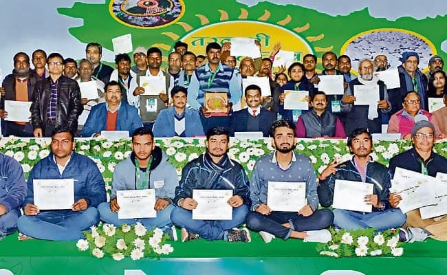 तरकारी महोत्सव : 90 किसान किये गये पुरस्कृत