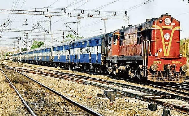 22 में से 19 दिन देर से पहुंची राजधानी एक्सप्रेस