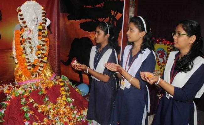 स्कूलों में सरस्वती पूजा की छुट्टी 31 तक