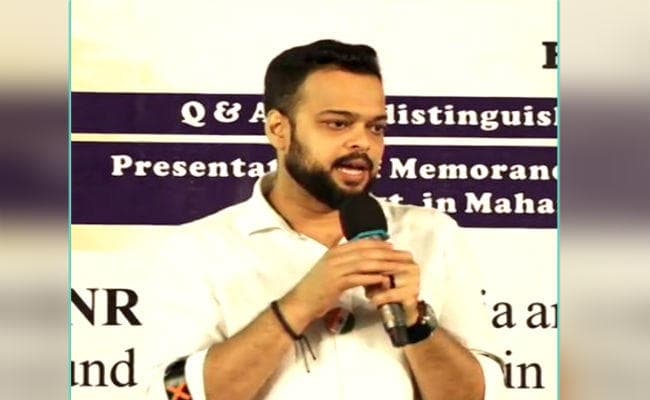 सपा नेता अबू आजमी के बेटे ने सीएम उद्धव ठाकरे की अयोध्या यात्रा पर कसा तंज, कही ये बड़ी बात