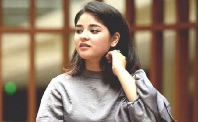 जायरा वसीम ने कश्मीर के हालात पर तोड़ी चुप्पी, कहा - फैलाया जा रहा है झूठ