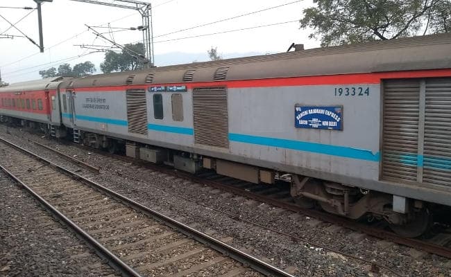 रांची-मुरी के बीच मालगाड़ी का इंजन फेल, राजधानी एक्सप्रेस समेत आधा दर्जन से अधिक ट्रेनें लेट