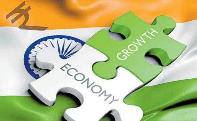 औद्योगिक उत्पादन में गिरावट, खुदरा महंगाई बढ़ी और अर्थव्यवस्था में सुधार टिकाऊ होने को लेकर बढ़ा संशय