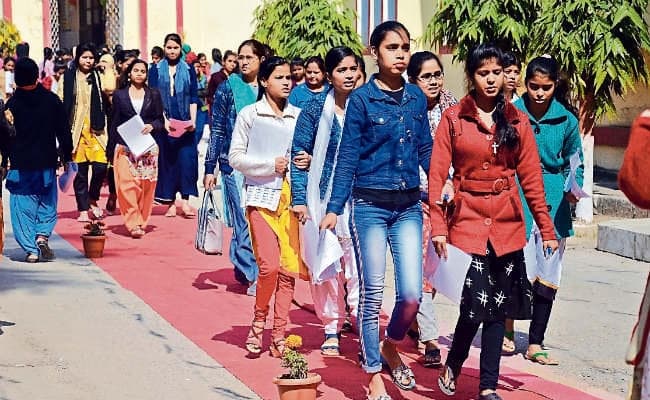 पटना : आज अंतिम इंटर परीक्षा, 26 से कॉपी जांच