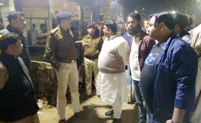 CAA के खिलाफ चल रहे धरना के पास असामाजिक तत्वों ने अंधाधुंध फायरिंग की