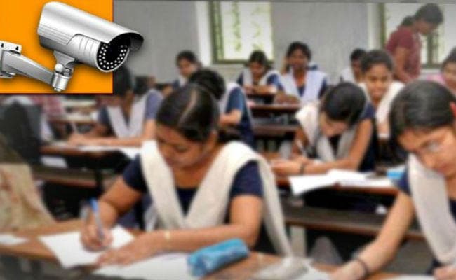 सीसीटीवी की निगरानी में आरम्भ हुई सीबीएसइ की बोर्ड परीक्षा