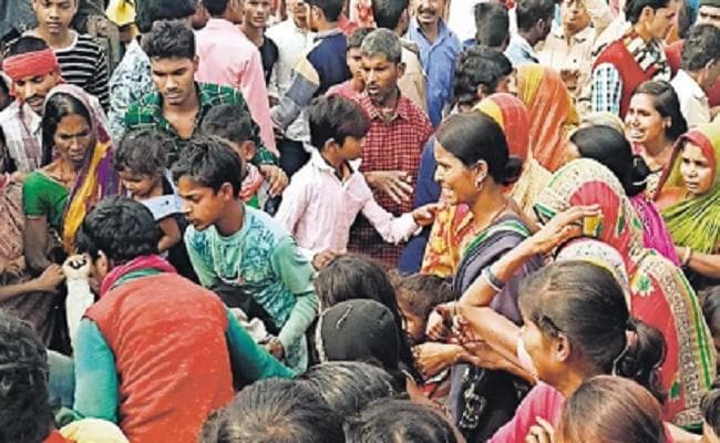 अपराधियों ने युवक को गोलियों से भून डाला