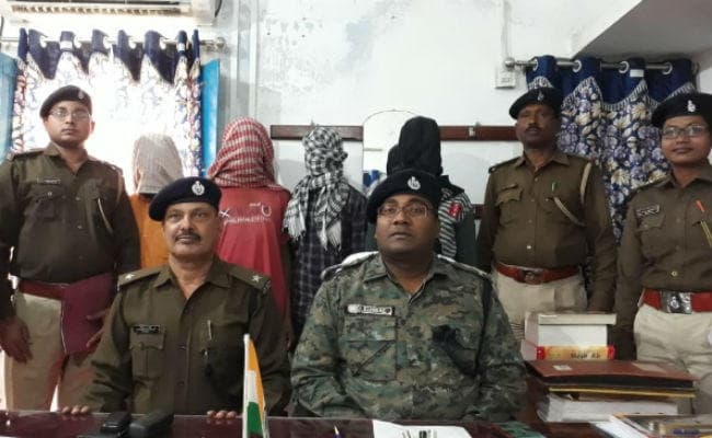 सिमडेगा : 4 अपराधी गिरफ्तार, मामूली विवाद में बिरसा बड़ाइक की कर दी थी हत्या