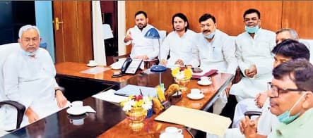 जातीय जनगणना: नीतीश से मिले तेजस्वी, बोले- सीएम के नेतृत्व में पीएम से मिलेगा सर्वदलीय प्रतिनिधिमंडल