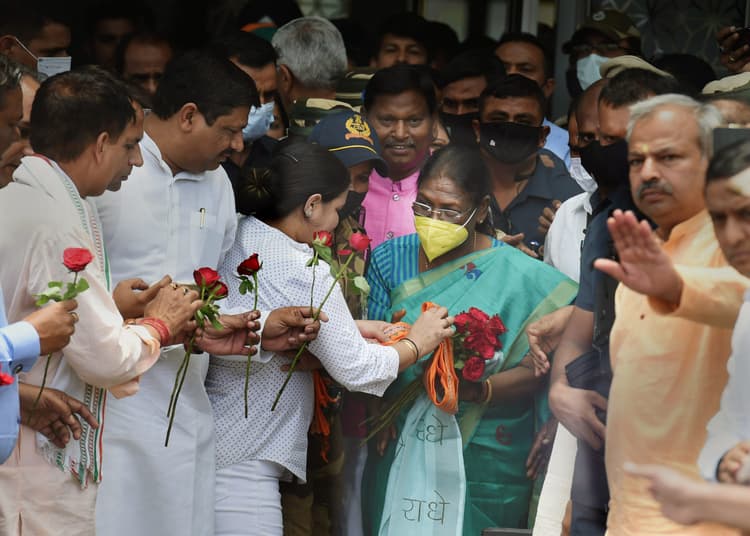 राष्ट्रपति चुनाव: द्रौपदी मुर्मू के नामांकन के लिए जदयू के सात सांसद बने प्रस्तावक,ललन सिंह पहुंचे दिल्ली