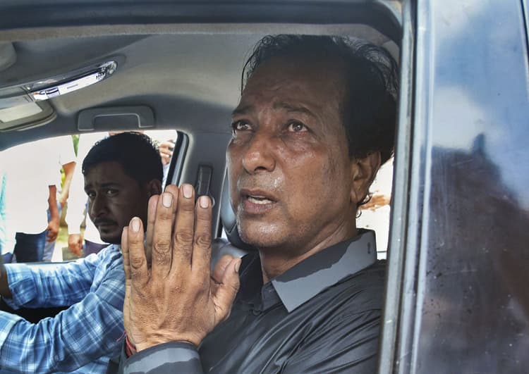 Rajasthan: 'राहुल गांधी जी बोलते हैं, मेरा माइक बंद कर दिया', जानें बर्खास्त मंत्री राजेंद्र गुढ़ा ने क्या कहा