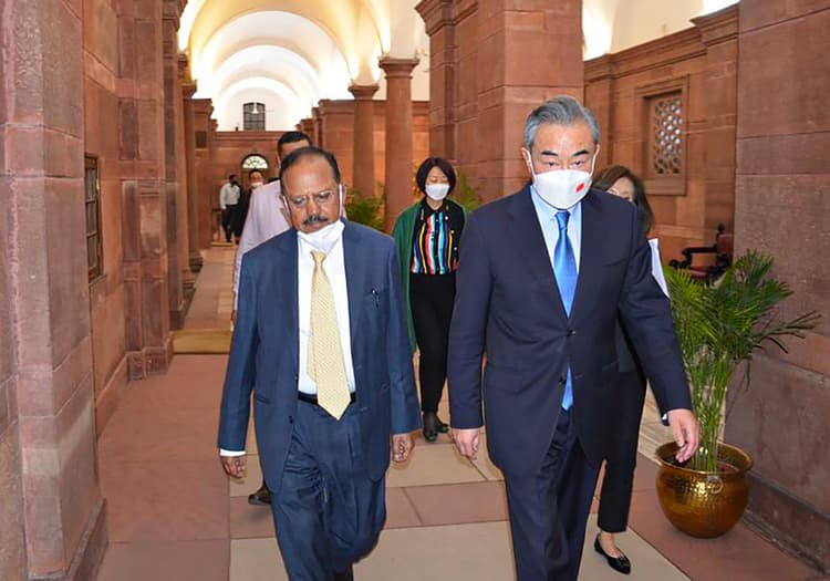 India China Tension: NSA डोभाल की चीनी विदेश मंत्री वांग को दो टूक- पूर्वी लद्दाख से अपनी सेना हटाएं