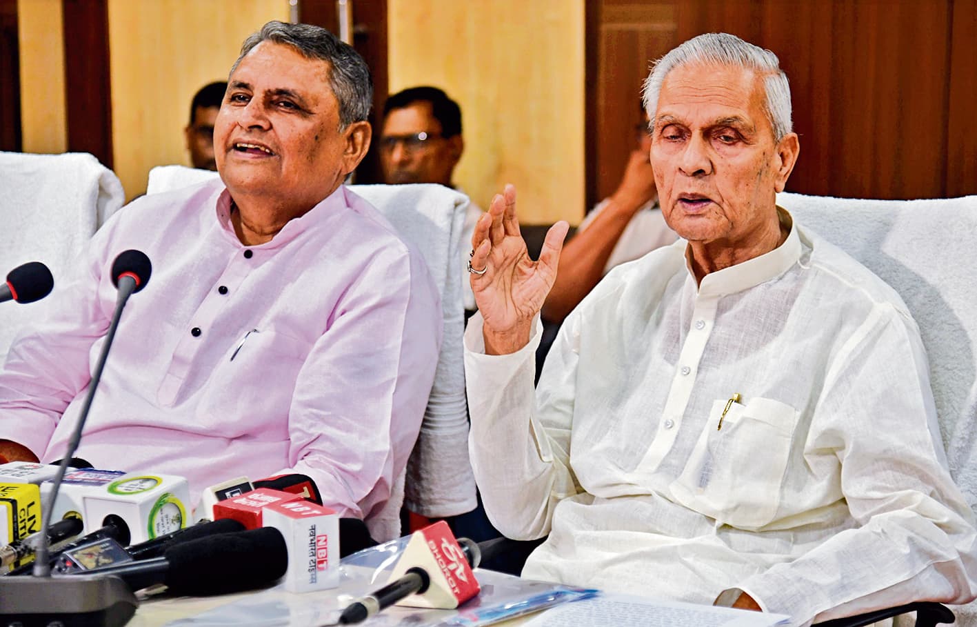 एनडीए से हटने पर केंद्र नहीं कर रहा विकास में मदद, बोले बिजेंद्र यादव- बिहार को हुआ 92 हजार करोड़ का नुकसान एनडीए से हटने पर केंद्र नहीं कर रहा विकास में मदद, बोले बिजेंद्र यादव- बिहार को हुआ 92 हजार करोड़ का नुकसान
