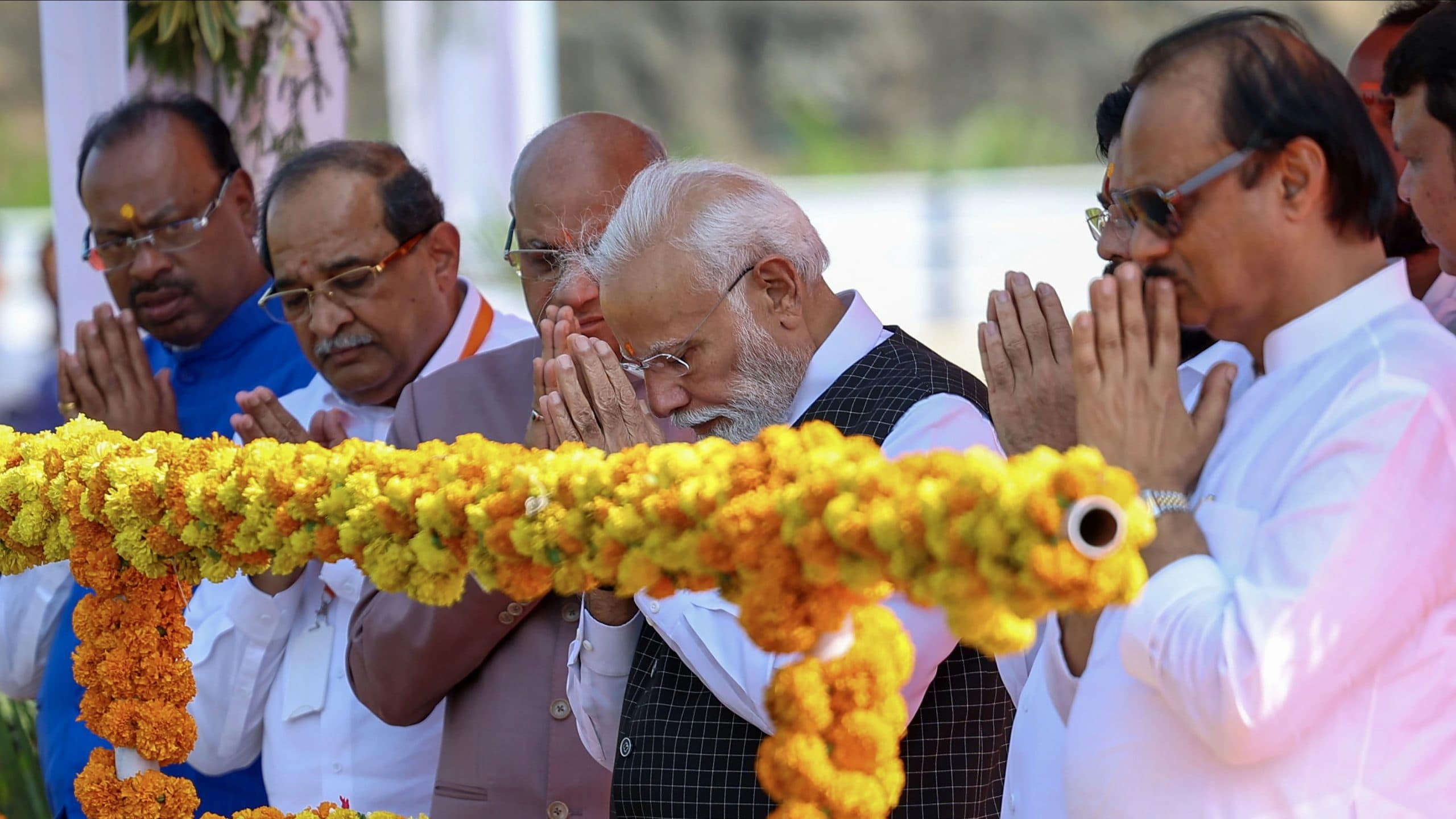 पीएम मोदी ने महाराष्ट्र को दी 7500 करोड़ की सौगात, आयुष्मान कार्ड और स्वामित्व कार्ड का किया वितरण