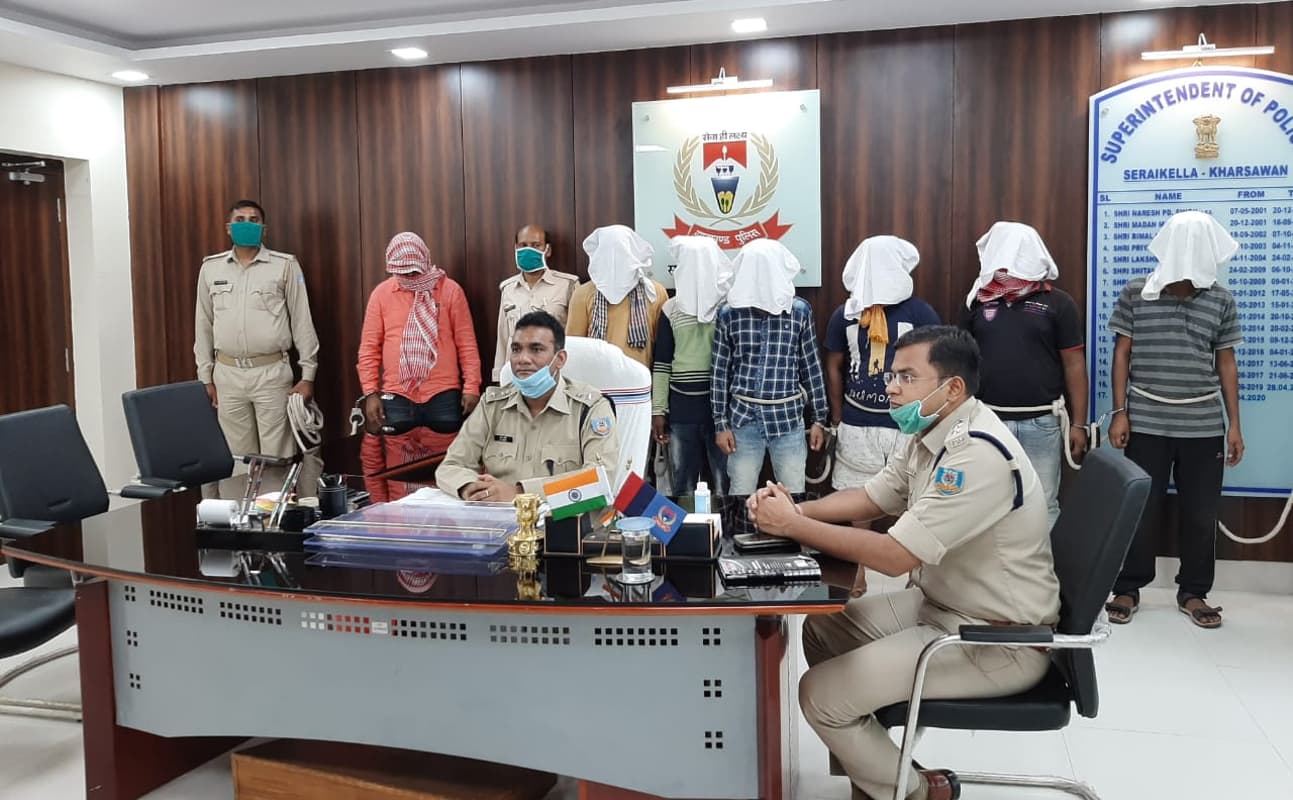 सरकारी बॉडीगार्ड व जमीन की पावर ऑफ अटॉर्नी के लिए बिल्डर ने खुद पर चलवायी थी गोली, सरायकेला पुलिस ने किया खुलासा