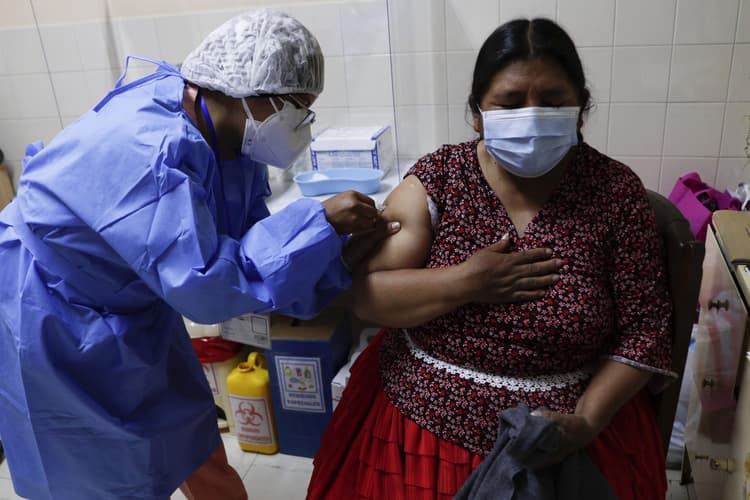 Coronavirus Vaccine News : 1 मार्च से कहां, कैसे और कितने में लगेगी कोरोना वैक्सीन, दिखाने होंगे ये डॉक्यूमेंट, यहां जानें हर सवाल के जवाब