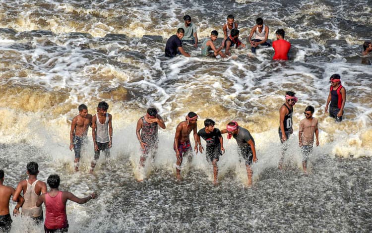 Weather Forecast : राजस्थान में अगले 24 घंटे में कोटा, उदयपुर जिलों में कहीं-कहीं गरज के साथ हल्की बारिश होने की संभावना
