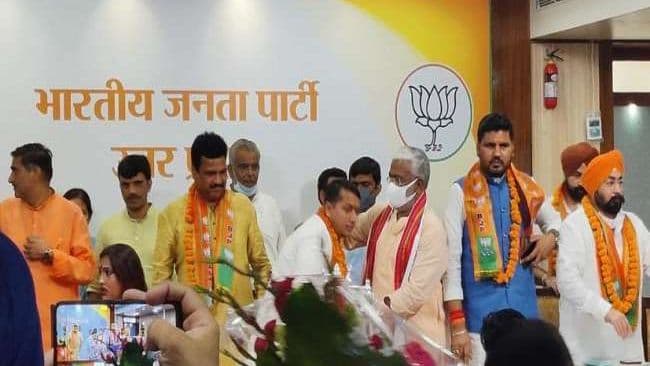 यूपी चुनाव से पहले बसपा नेता अजीत बालियान भाजपा में शामिल, मायावती को होगा नुकसान?