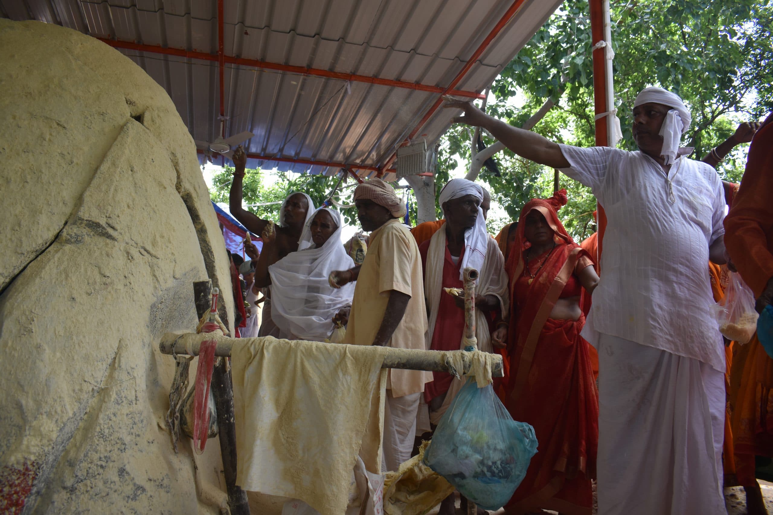 PHOTOS: गया की प्रेतशिला जहां प्रेतों का रहता है डेरा, पत्थर से निकली आत्मा और पिंड लेकर हो गयी वापस..