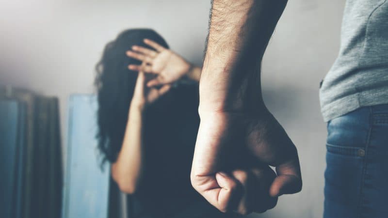 पायलट पति से प्रताड़ित हो रही पत्नी ने की आत्महत्या, वीडियो हुआ वायरल
