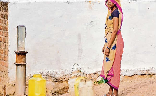 आर्सेनिक ग्रस्त क्षेत्रों में हर रोज 10 लीटर शुद्ध पानी