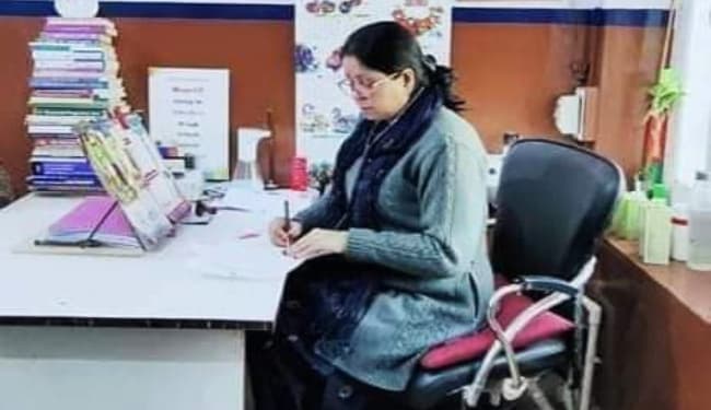 भाजपा प्रदेश अध्यक्ष डॉ संजय जायसवाल की पत्नी को बताया कोरोना पॉजिटिव, मामला दर्ज