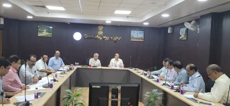 बिहार में बीएड की डिग्री रखनेवाले नहीं बनेंगे प्राथमिक शिक्षक, बीपीएससी और शिक्षा विभाग की बैठक में बड़ा फैसला