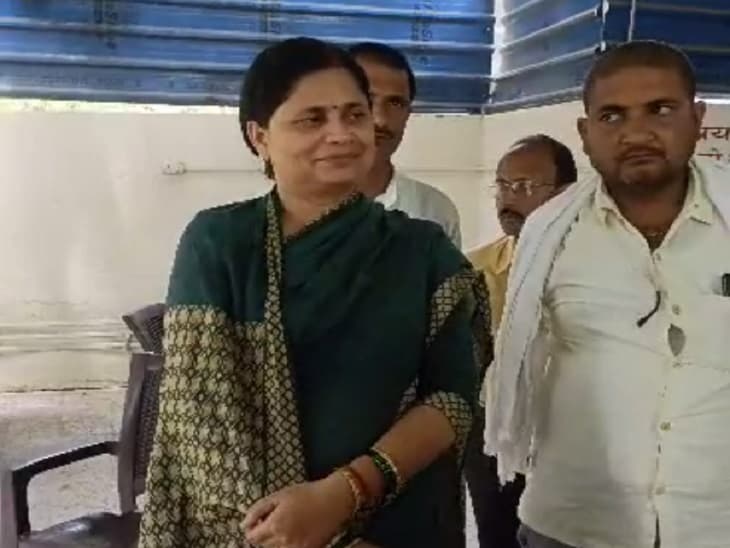 महिला को भी मिले मंत्री बनने का मौका, कैबिनेट विस्तार पर बोली कांग्रेस विधायक नीतू कुमारी महिला को भी मिले मंत्री बनने का मौका, कैबिनेट विस्तार पर बोली कांग्रेस विधायक नीतू कुमारी