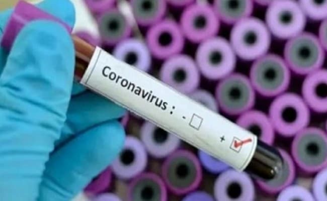 COVID-19 : рдиреЛрдПрдбрд╛ рд╕реЗ рдЗрд▓рд╛рдЬ рдХрд░рд╛рдХрд░ рд▓реМрдЯреЗ рд╕рдВрдХреНрд░рдорд┐рдд рдмреБрдЬреБрд░реНрдЧ рдиреЗ рдХреА рд▓рд╛рдкрд░рд╡рд╛рд╣реА рдФрд░ рдкрд░рд┐рд╡рд╛рд░ рдХреЗ 10 рд╕рджрд╕реНрдп рдкрдбрд╝ рдЧрдП рдХреЛрд░реЛрдирд╛ рдХреА рдЪрдкреЗрдЯ рдореЗрдВ