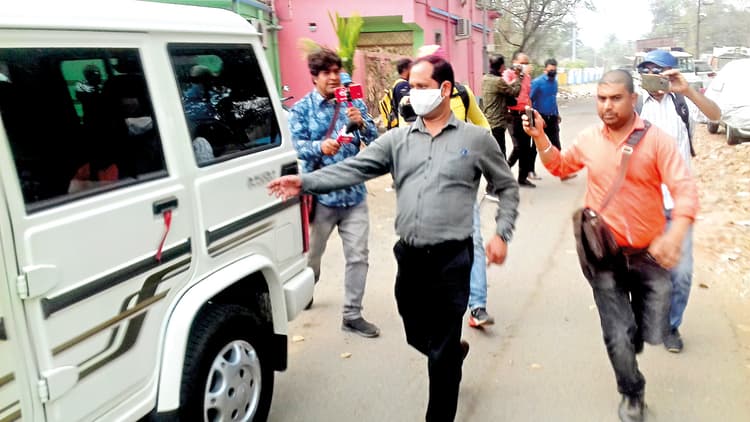 अवैध कोयला खनन मामले में सीबीआइ ने बंगाल में 13 जगहों पर चलाया सर्च ऑपरेशन