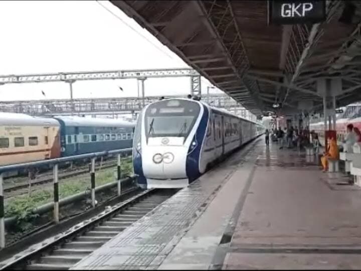 рдЬрд╛рд▓рдирд╛-рдореБрдВрдмрдИ рдХреЗ рдмреАрдЪ рджреМрдбрд╝реЗрдЧреА рд╡рдВрджреЗ рднрд╛рд░рдд, рдЬрд╛рдиреЗрдВ рдХрд╣рд╛рдВ-рдХрд╣рд╛рдВ рдард╣рд░реЗрдЧреА рдЯреНрд░реЗрди рдФрд░ рдХрд┐рддрдирд╛ рд╣реЛрдЧрд╛ рдХрд┐рд░рд╛рдпрд╛