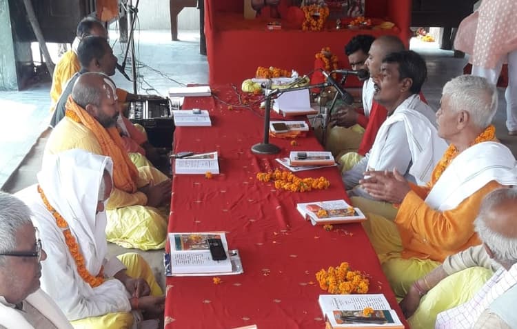 Chaitra Navratri 2023: पटना के महावीर मन्दिर में कलश स्थापन, रामचरितमानस का नवाह पाठ प्रारम्भ