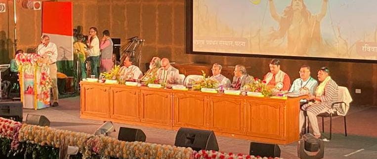 समाज के वास्तविक नायकों की पहचान आवश्यक, बोले गंगा प्रसाद- भारत पुनः विश्व का नेतृत्व करने योग्य