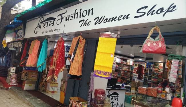 प्रदेश के तीन और जिलों में कोरोना कर्फ्यू में दी गयी ढील, अब भी 11 जिलों में प्रतिबंध लागू