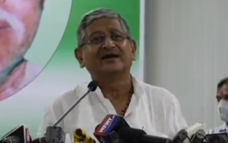 परिवार की पार्टी होगी तो सत्ता संघर्ष भी परिवार में ही होगा, ललन सिंह ने राजद पर कसा तंज