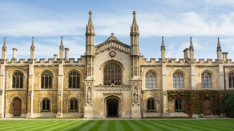 UP News: इंग्लैंड के कैंब्रिज विवि के चुनाव में गोरखपुर के छात्र ने लहराया परचम, बनें छात्र संघ के अध्यक्ष