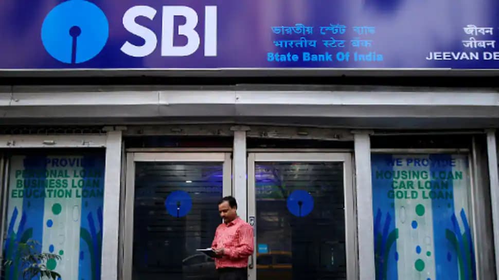 SBI ने दी ग्राहकों को सौगात, लोन की ब्याज दरों मेें वृद्धि के बाद अब एफडी पर बढ़ाया इंटरेस्ट