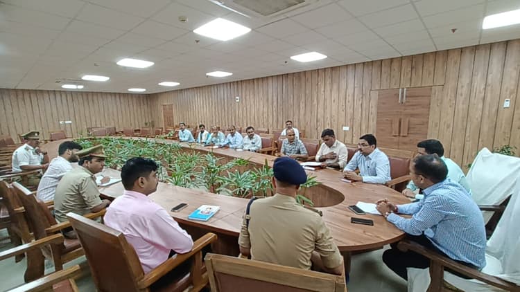 गोरखपुर के राजघाट पुल से आजाद चौक तक होगा नो वेंडर जोन, जाम की समस्या से मिलेगी निजात