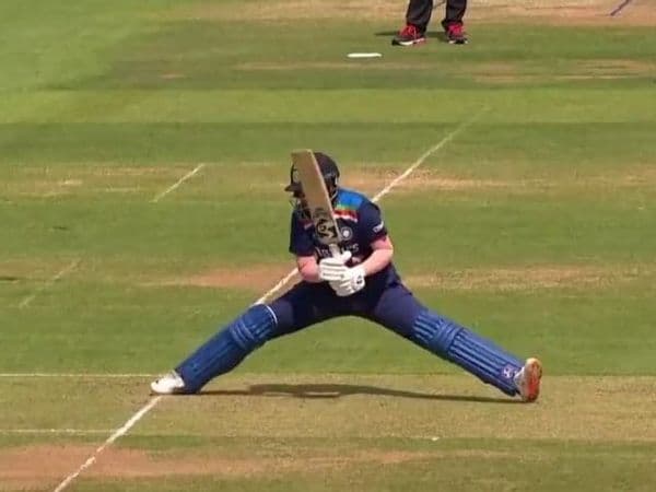 IND vs ENG W 2nd ODI: शेफाली वर्मा ने अपने फुल स्ट्रेच से दिला दी धौनी की याद..लेकिन आउट होने पर हुआ विवाद, वीडियो वायरल