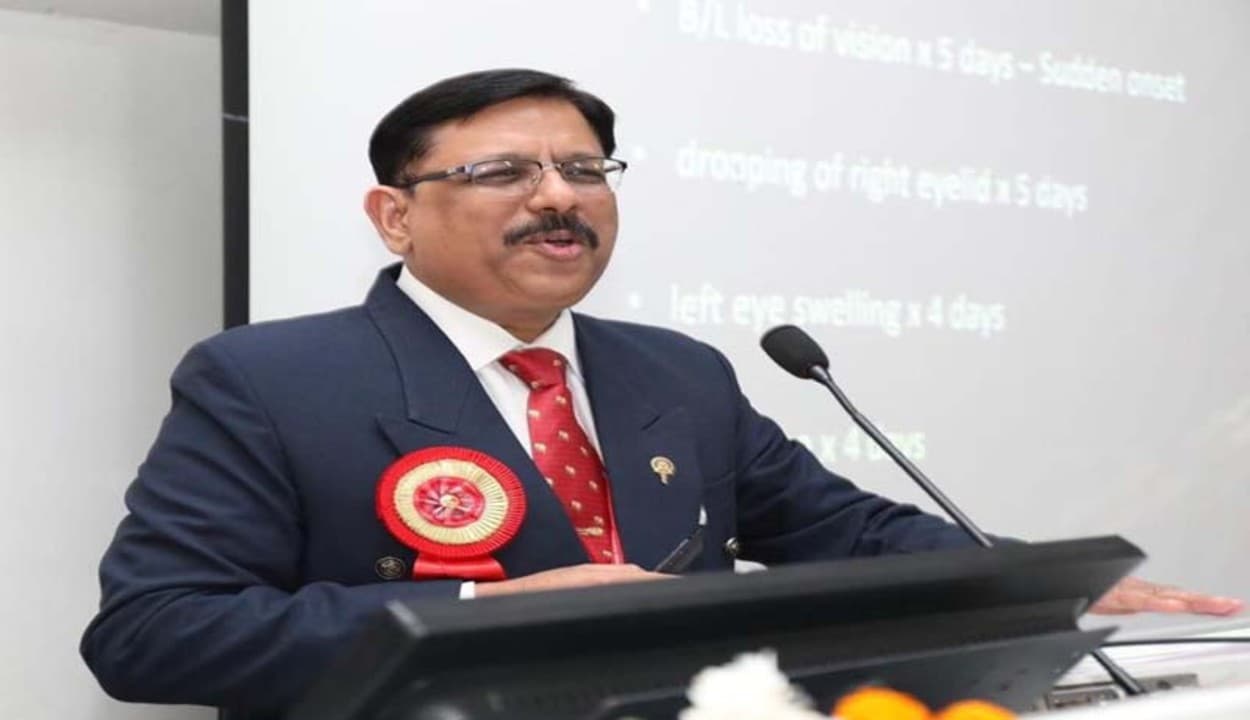 Vaccine के बिना नहीं थमेगी तीसरी लहर, लगवाना ही पड़ेगा टीका, जानिए क्या कहते हैं देवघर एम्स के निदेशक