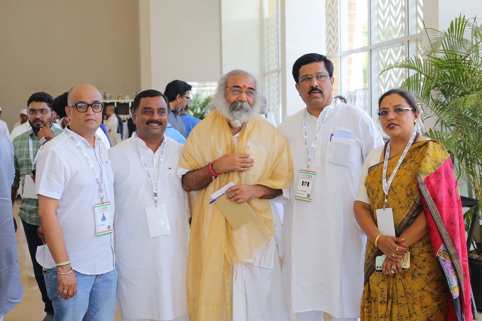 'ताजमहल और कुतुब मीनार हिंदुओं को सौंपे मोदी सरकार', कांग्रेस नेता ने कह दी ये बड़ी बात