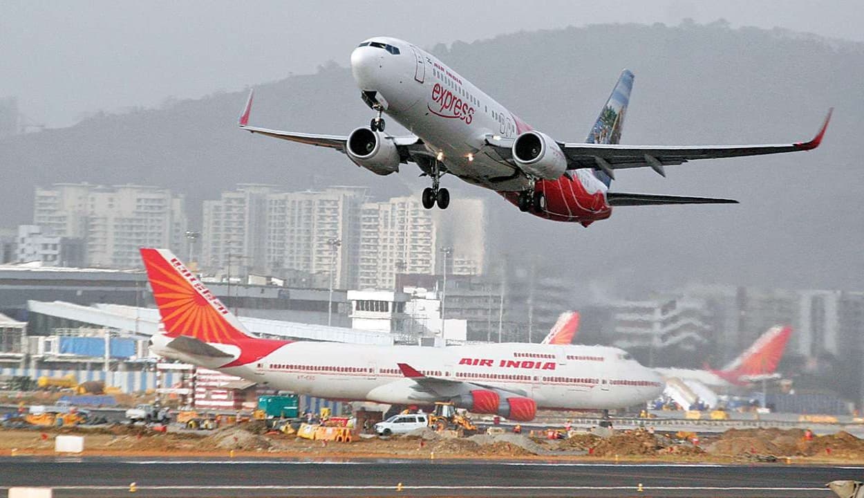 फ्लाइट का टिकट बुक कराने से पहले टटोल लें अपनी जेब, 1 अप्रैल से महंगा हो जाएगा हवाई सफर