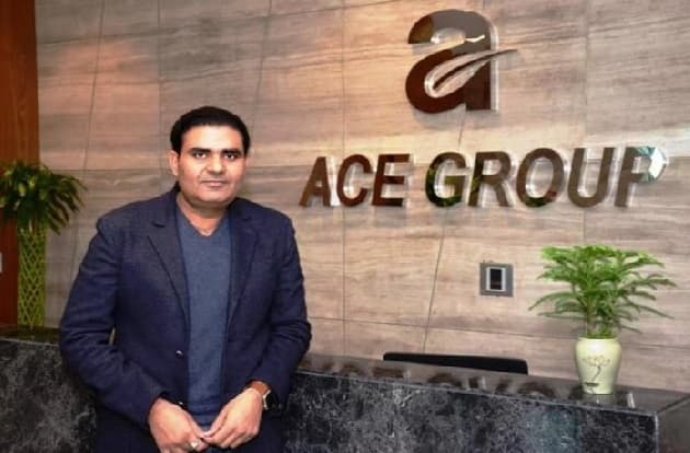 IT Raids ACE Group: सपा सुप्रीमो अखिलेश के करीबी कहे जा रहे बिल्डर अजय चौधरी, चंडीगढ़ में की है पढ़ाई