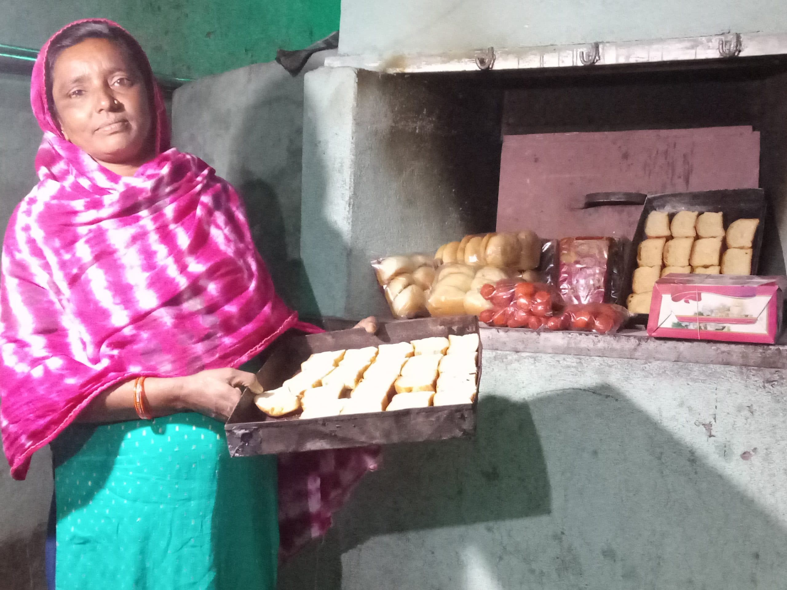 सफल उद्यमी के रूप में अपनी अलग पहचान बना रही हैं सखी मंडल की दीदियां