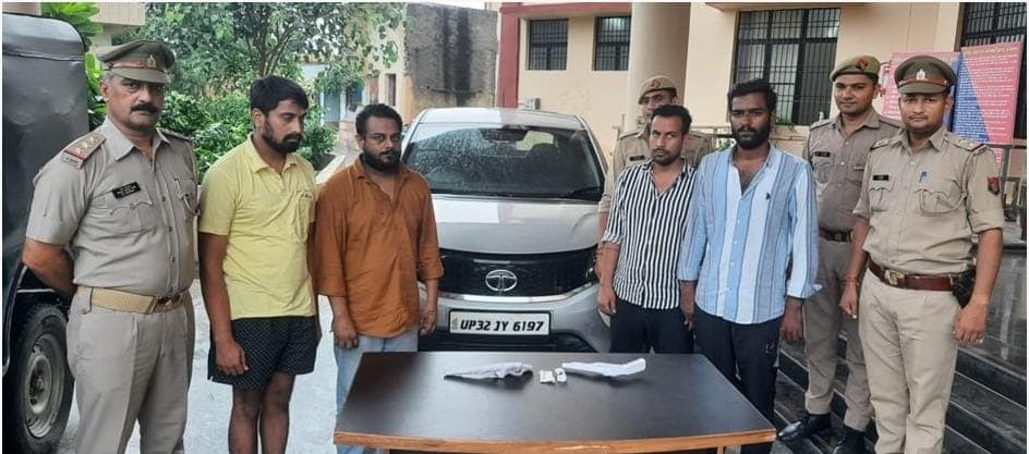 अलीगढ़ में पुलिस ने 4 अपहरणकर्ताओं को धरदबोचा, किडनैपिंग के शिकार लड़के ने ऐसे दिया सुराग...