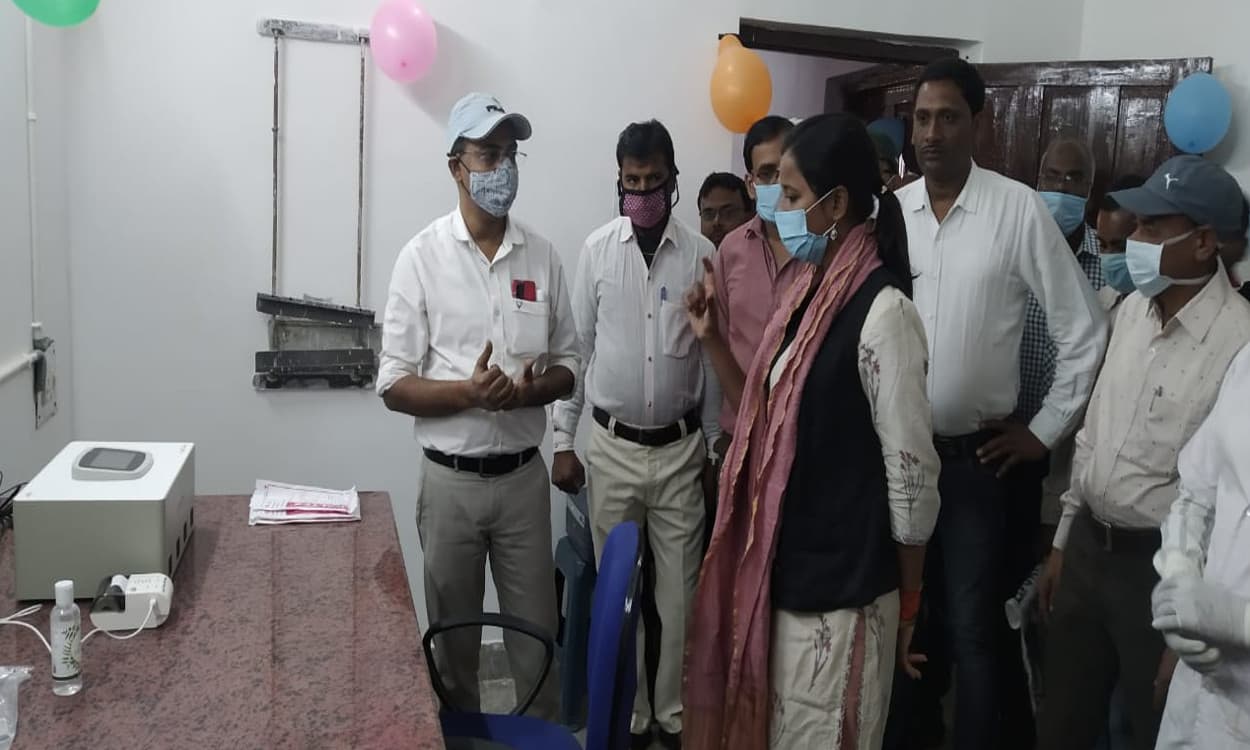 केरेडारी सीएचसी में लगा ट्रूनेट मशीन, कोरोना जांच में आयेगी तेजी