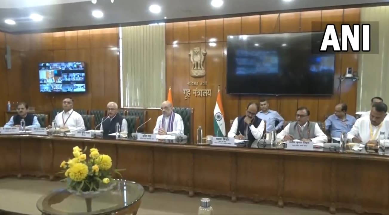 Cyclone Biparjoy को लेकर अमित शाह ने की हाईलेवल मीटिंग, आपदा प्रबंधन के लिए 8000 करोड़ के बजट का किया एलान