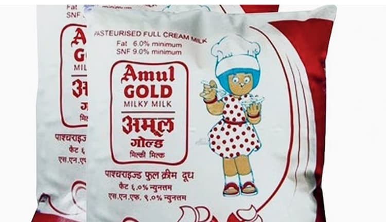 आम आदमी को महंगाई का एक और झटका, 1 जुलाई से दो रुपये लीटर महंगा हो जाएगा अमूल दूध, जानिए कितनी होगी कीमत